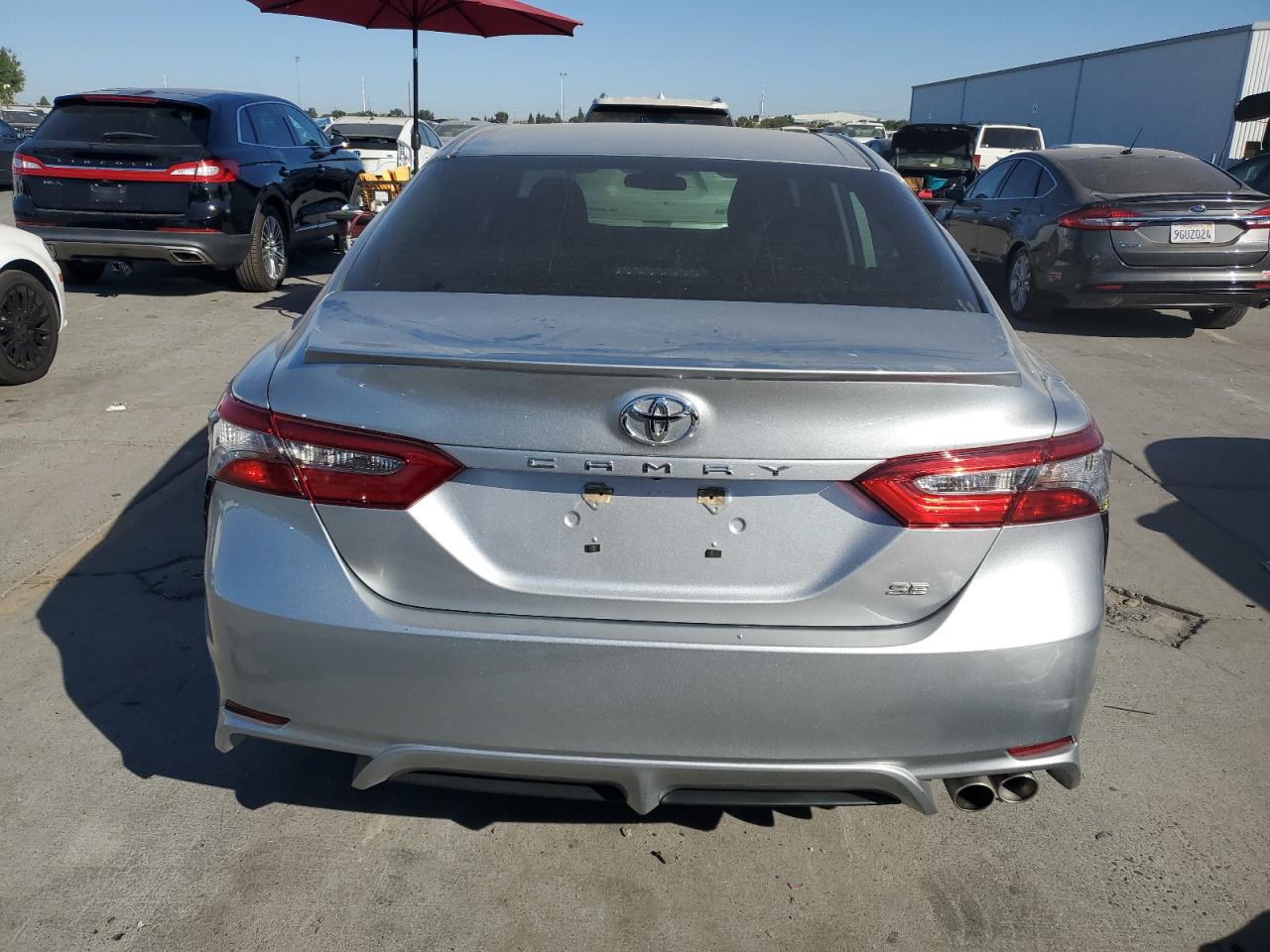 4T1B11HK1JU648843 2018 Toyota Camry L