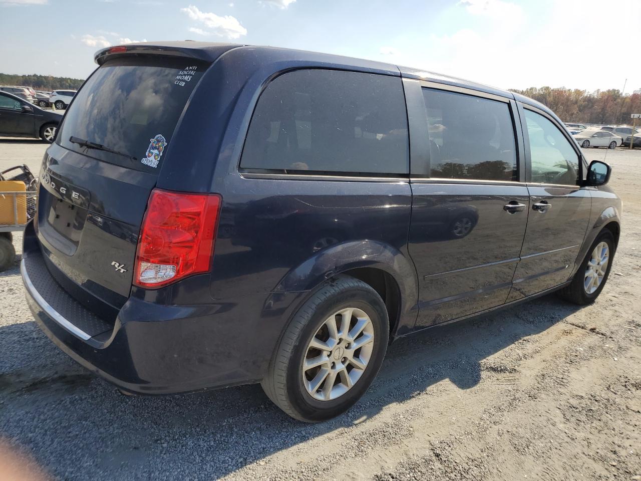 2013 Dodge Caravan - Image 3