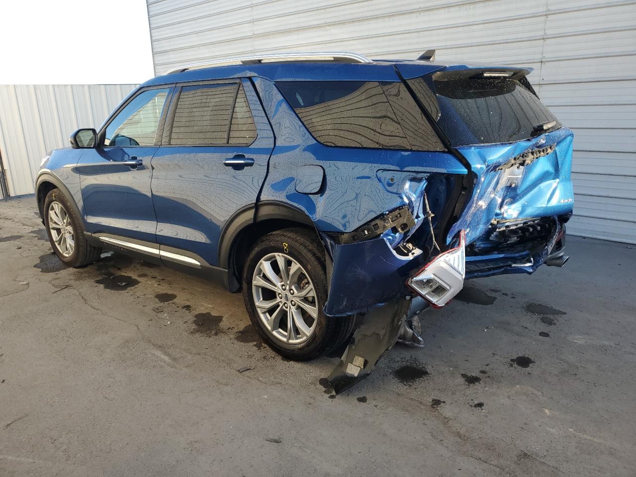 2023 Ford Explorer - Image 2