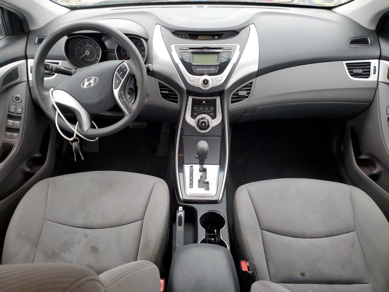 2012 Hyundai Elantra - Image 8