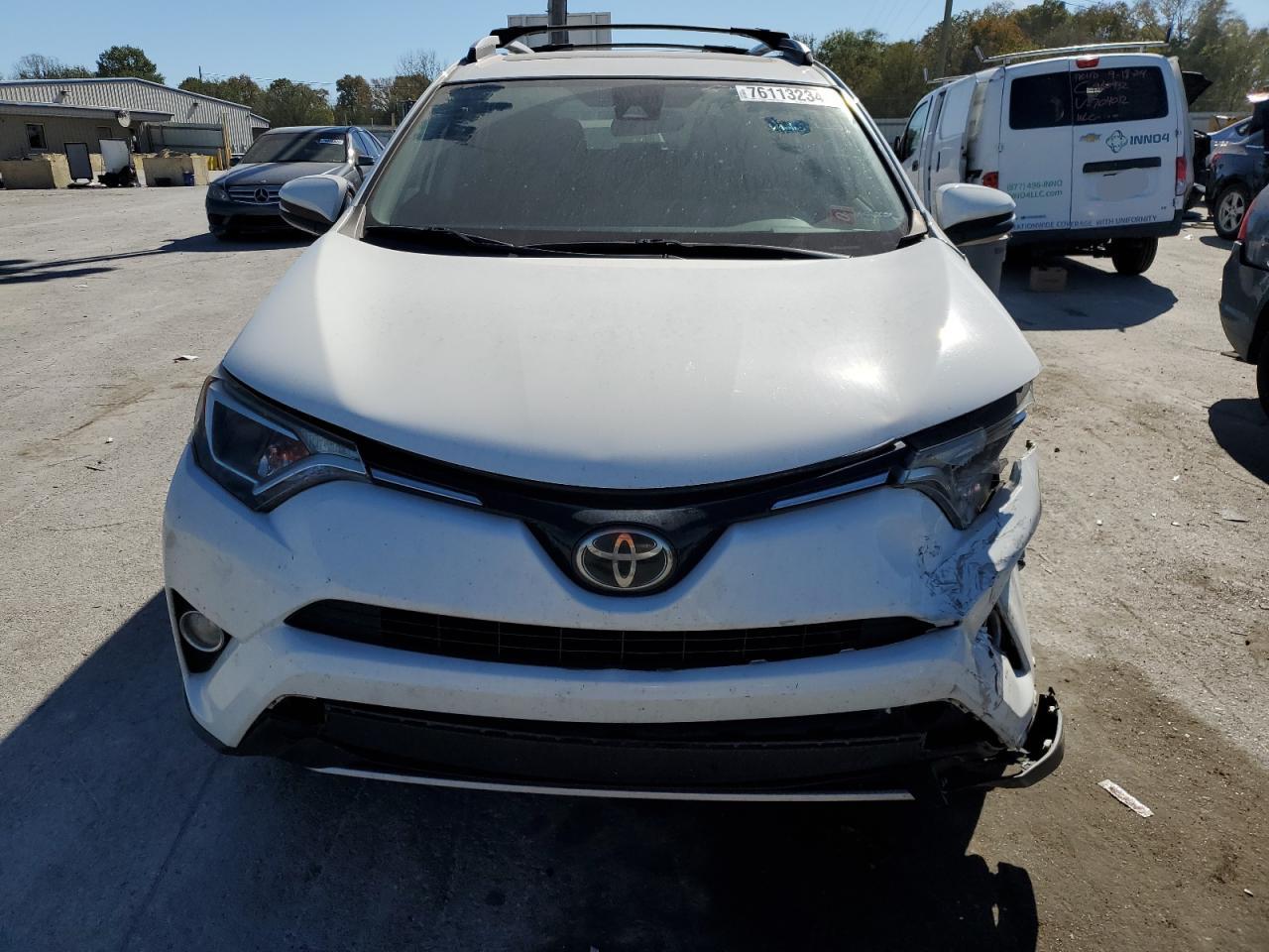 2018 Toyota RAV 4 - Image 5