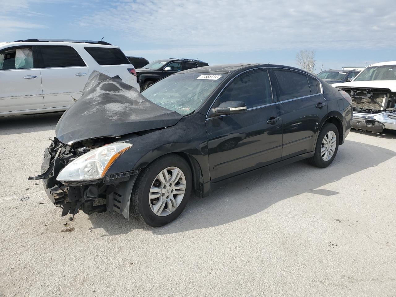 2010 Nissan Altima - Image 1