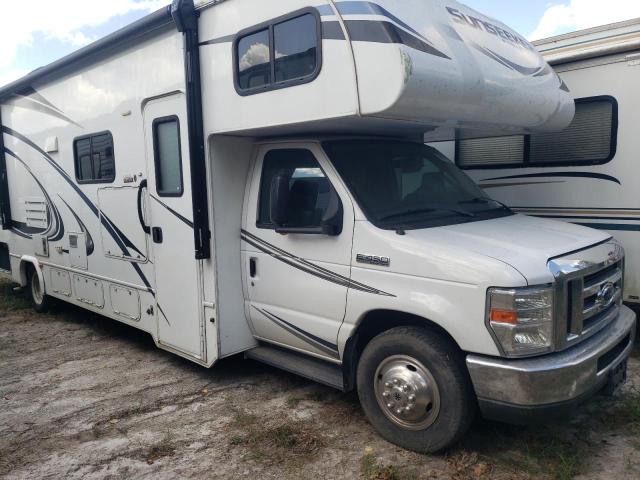 2019 Ford Econoline E450 Super Duty Cutaway Van