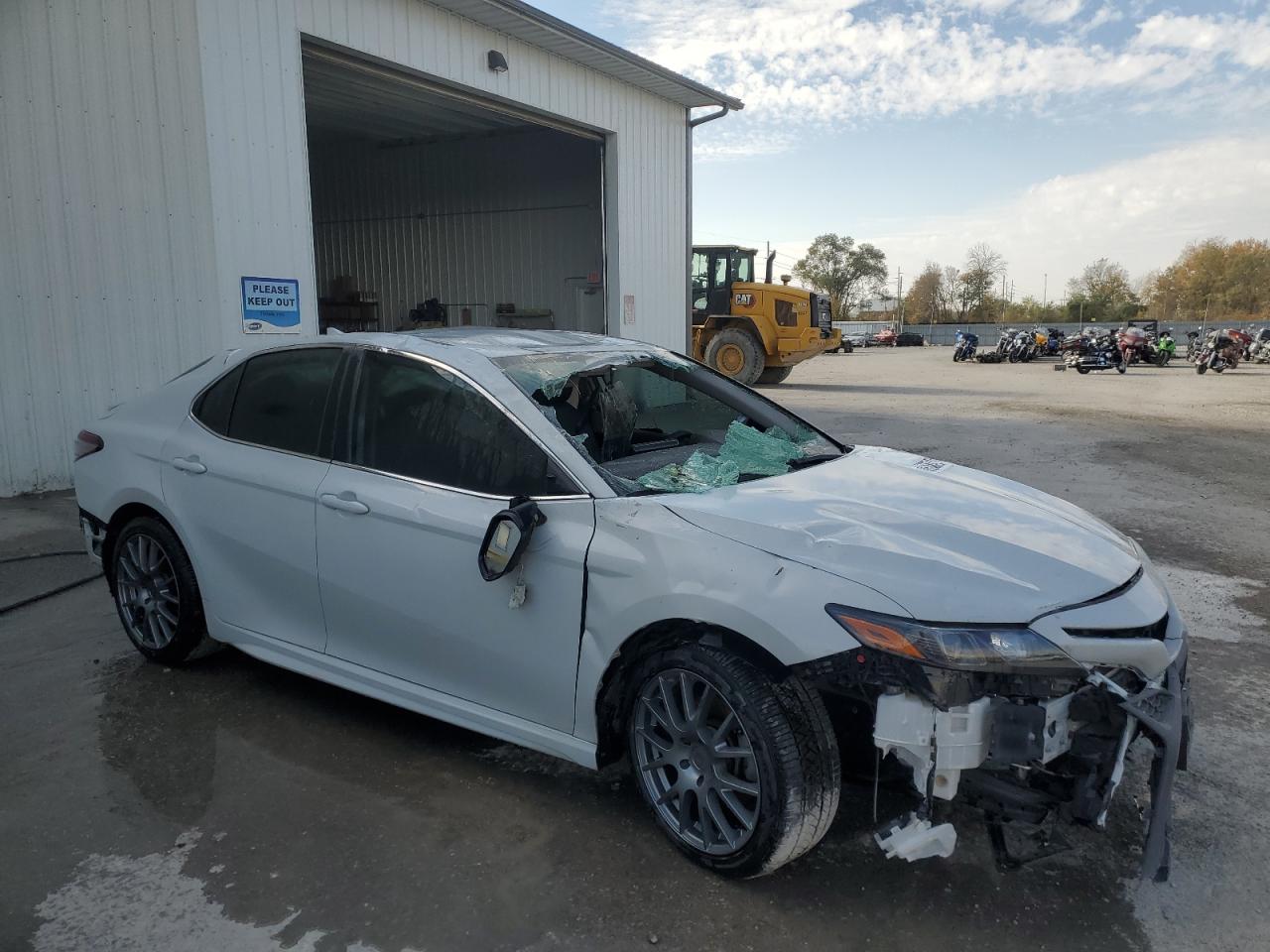 2022 Toyota Camry - Image 4