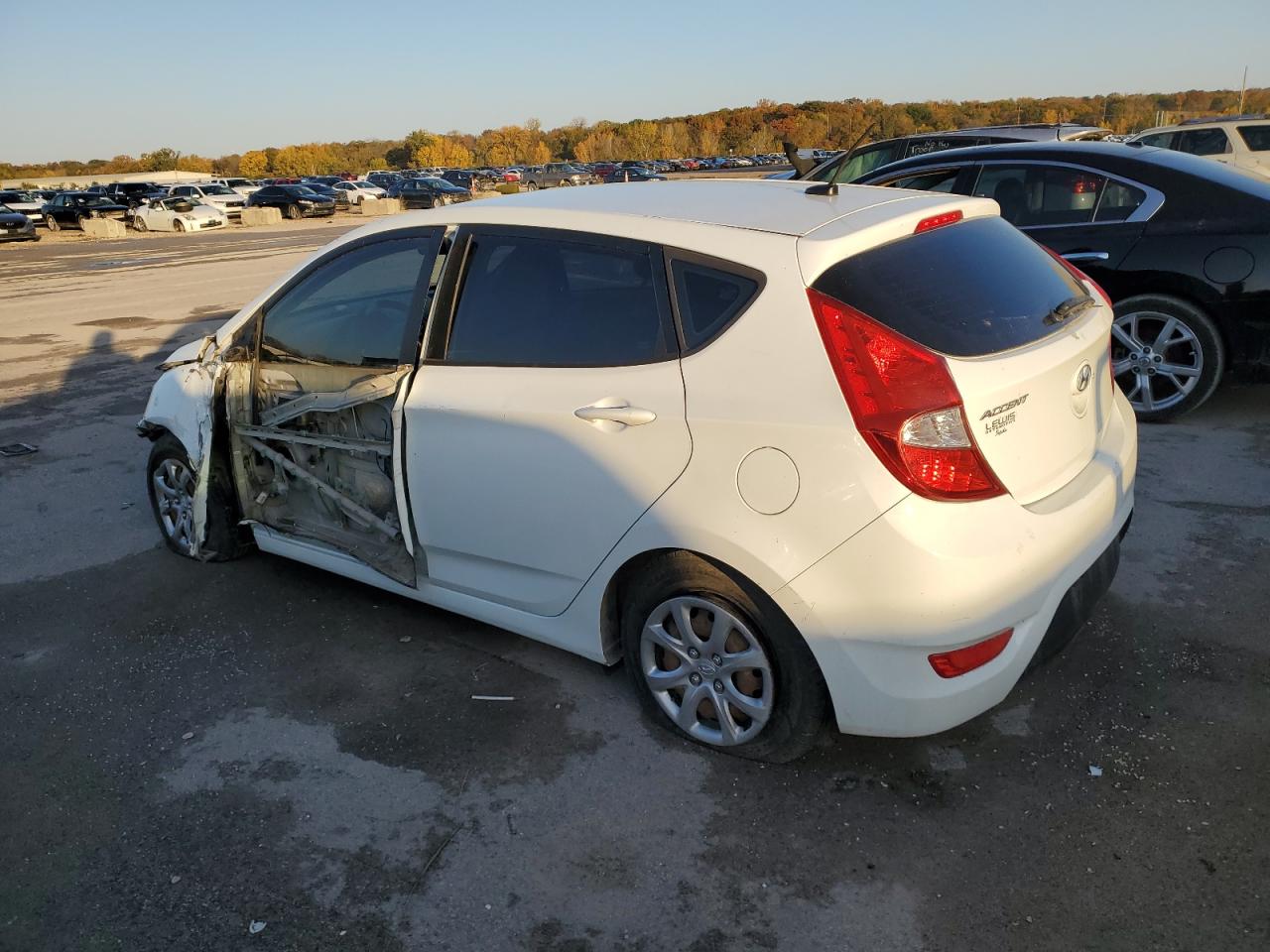 2014 Hyundai Accent - Image 2