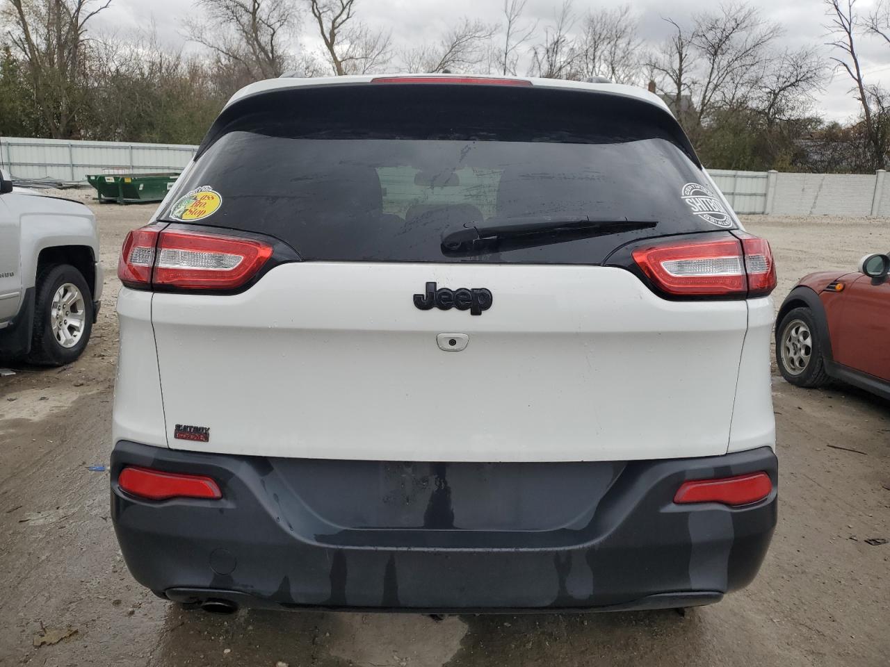 2018 Jeep Cherokee Latitude VIN: 1C4PJLCB9JD621127 Lot: 78165624