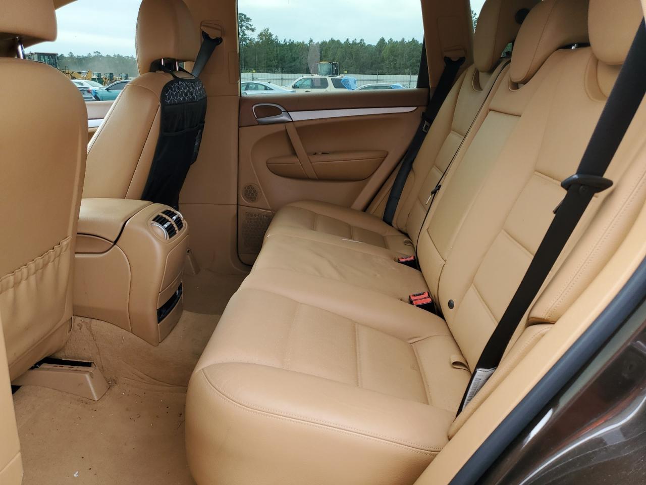 2010 Porsche Cayenne - Image 11