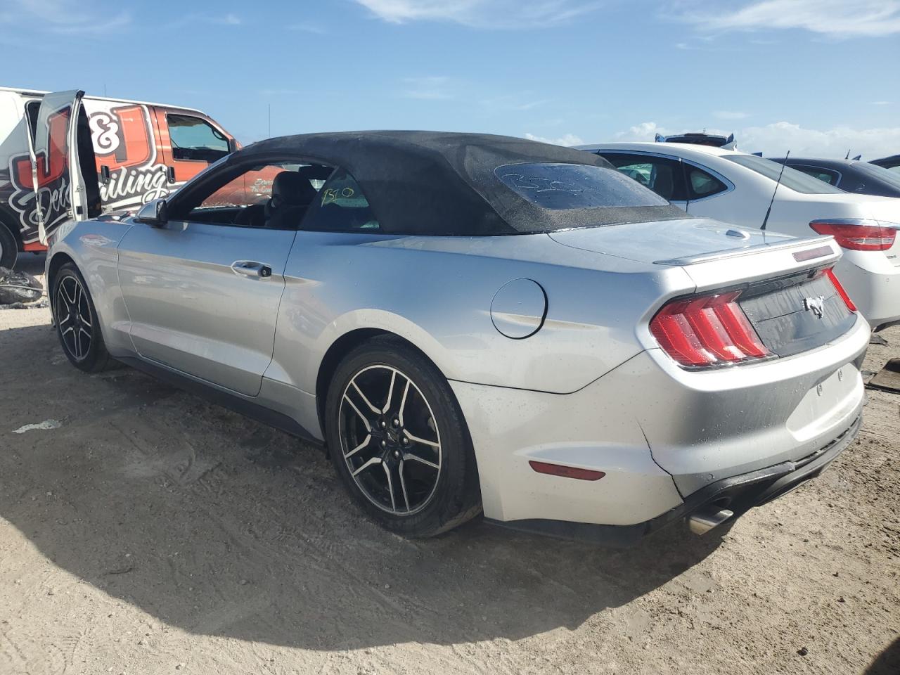 2019 Ford Mustang - Image 2