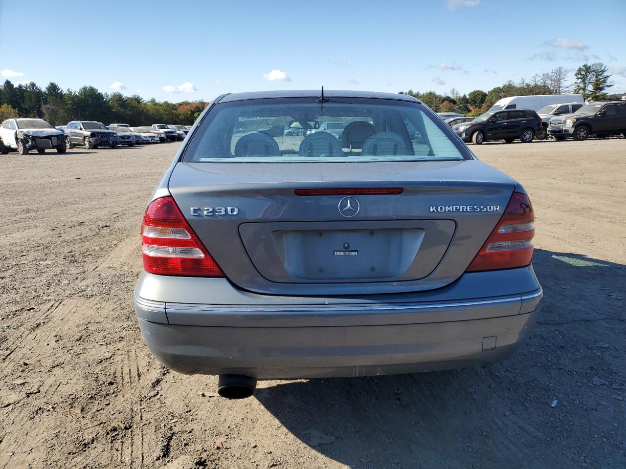 2005 Mercedes-Benz C 230K Sport Sedan VIN: WDBRF40J75F606095 Lot: 76104344