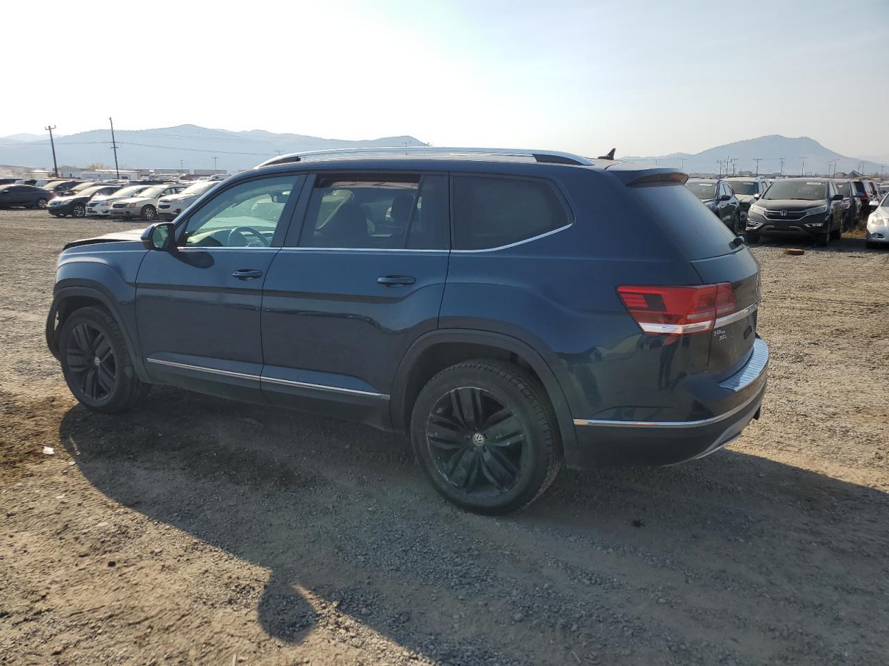 2019 Volkswagen Atlas - Image 2