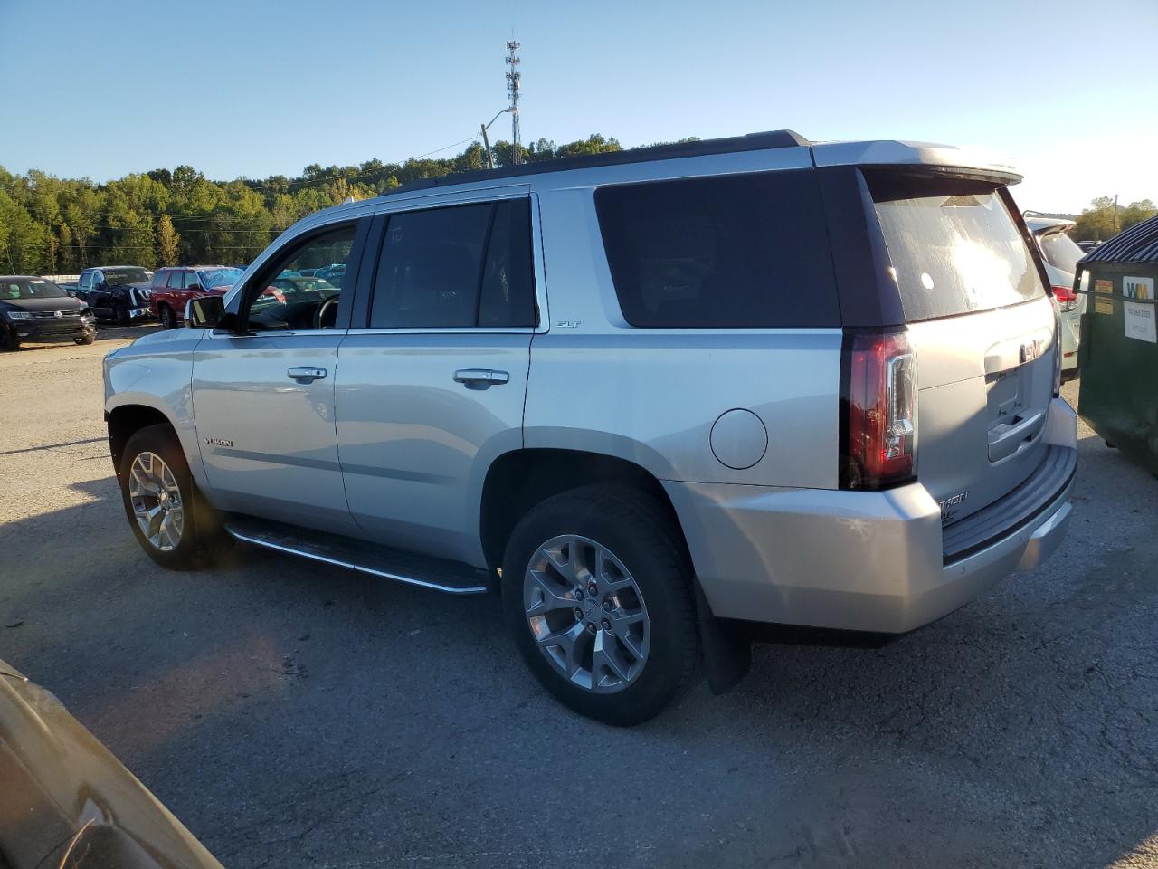 2017 GMC Yukon - Image 2