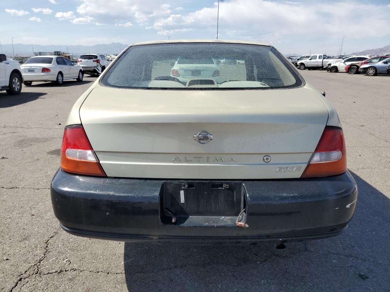 1999 Nissan Altima Xe VIN: 1N4DL01D8XC180790 Lot: 73752364