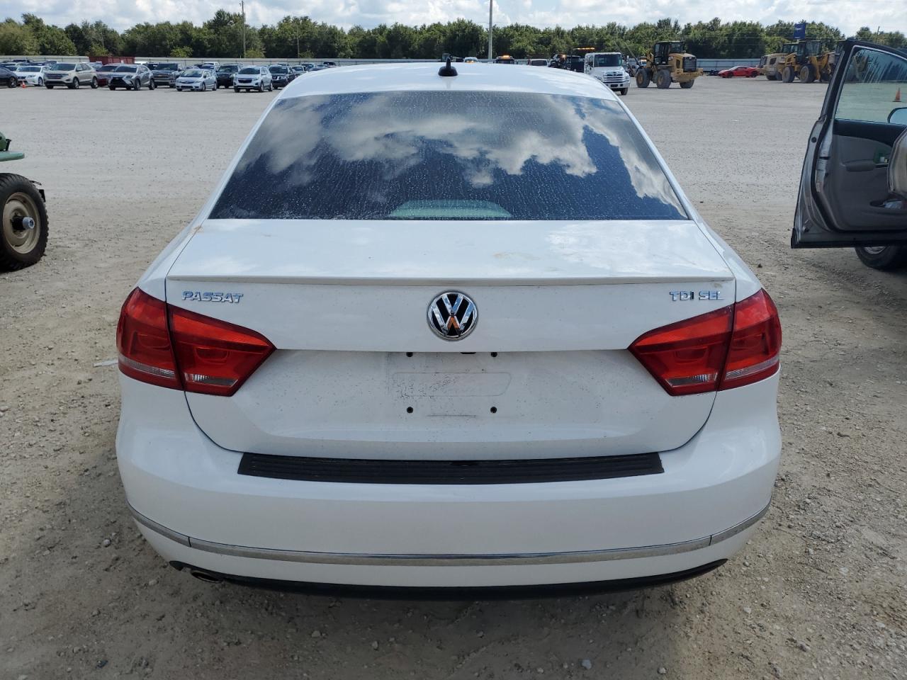 VIN 1VWCN7A31EC050215 2014 VOLKSWAGEN PASSAT no.6