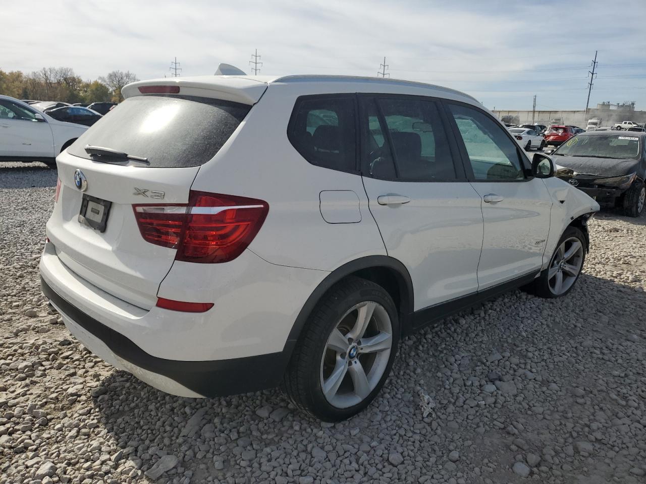 VIN 5UXWX9C31H0W79884 2017 BMW X3 no.3