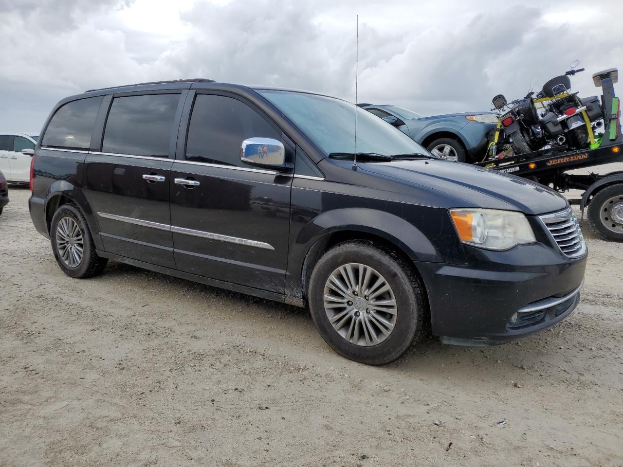 2014 Chrysler Town & Country Touring L VIN: 2C4RC1CG2ER348862 Lot: 76032544