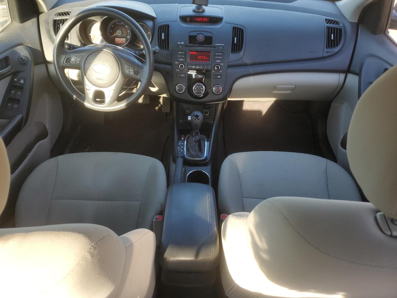 2012 Kia Forte - Image 8