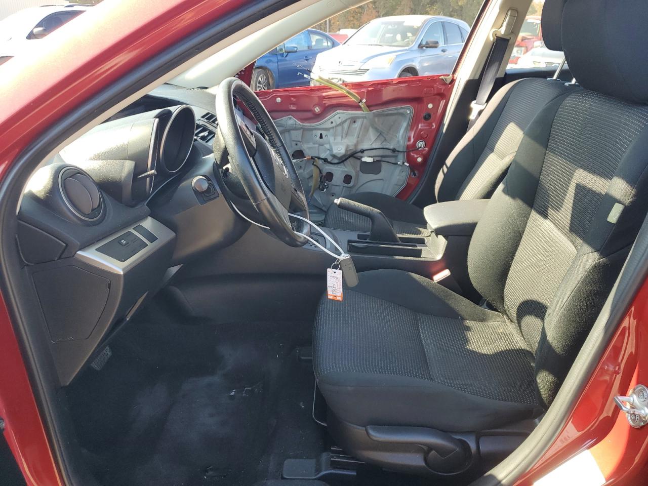 2013 Mazda 3 - Image 7