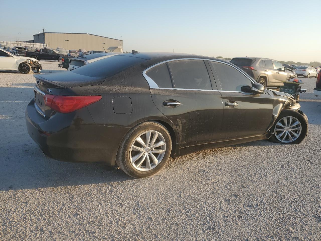 2015 Infiniti Q50 - Image 3