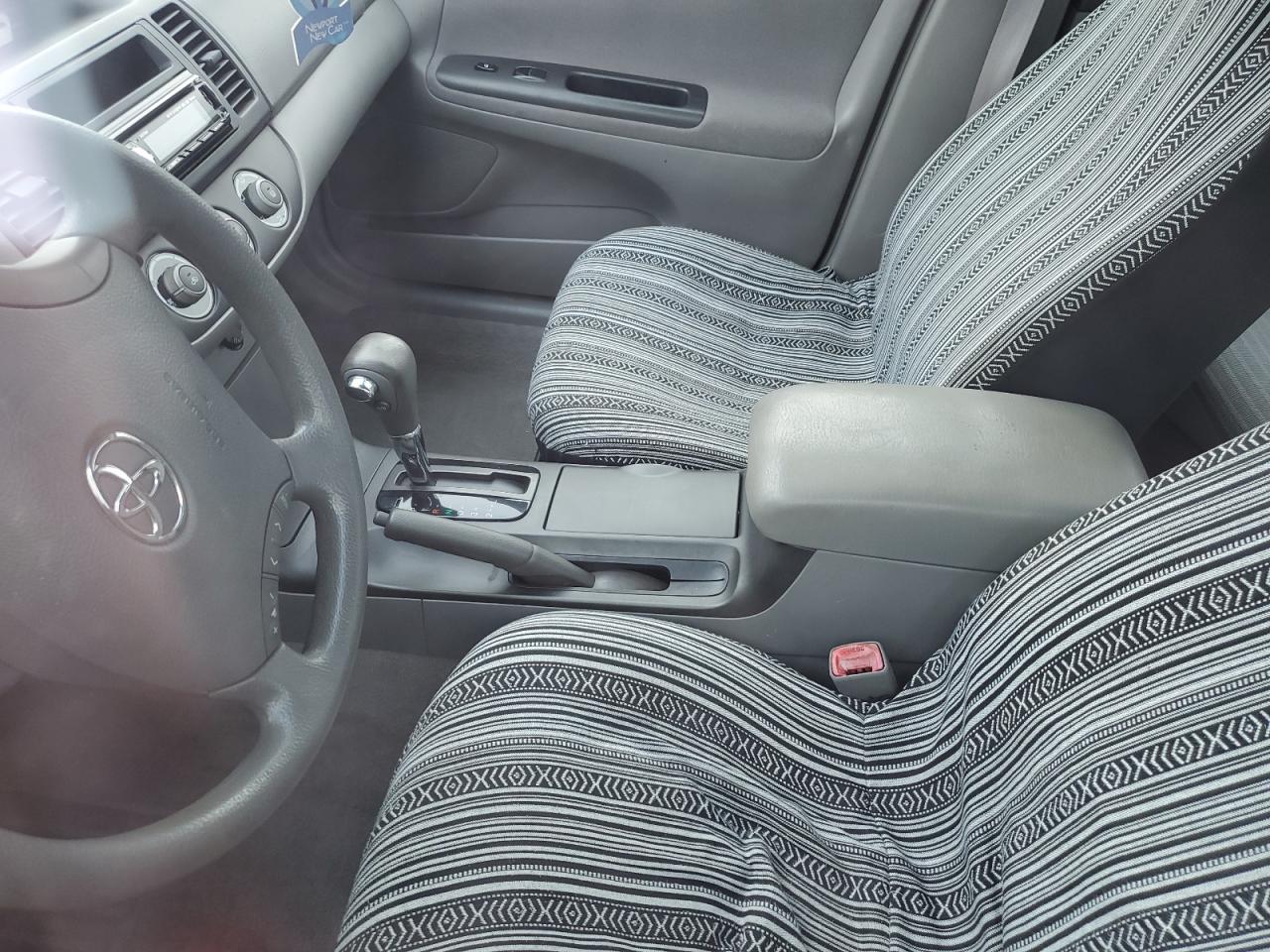 2005 Toyota Camry - Image 8