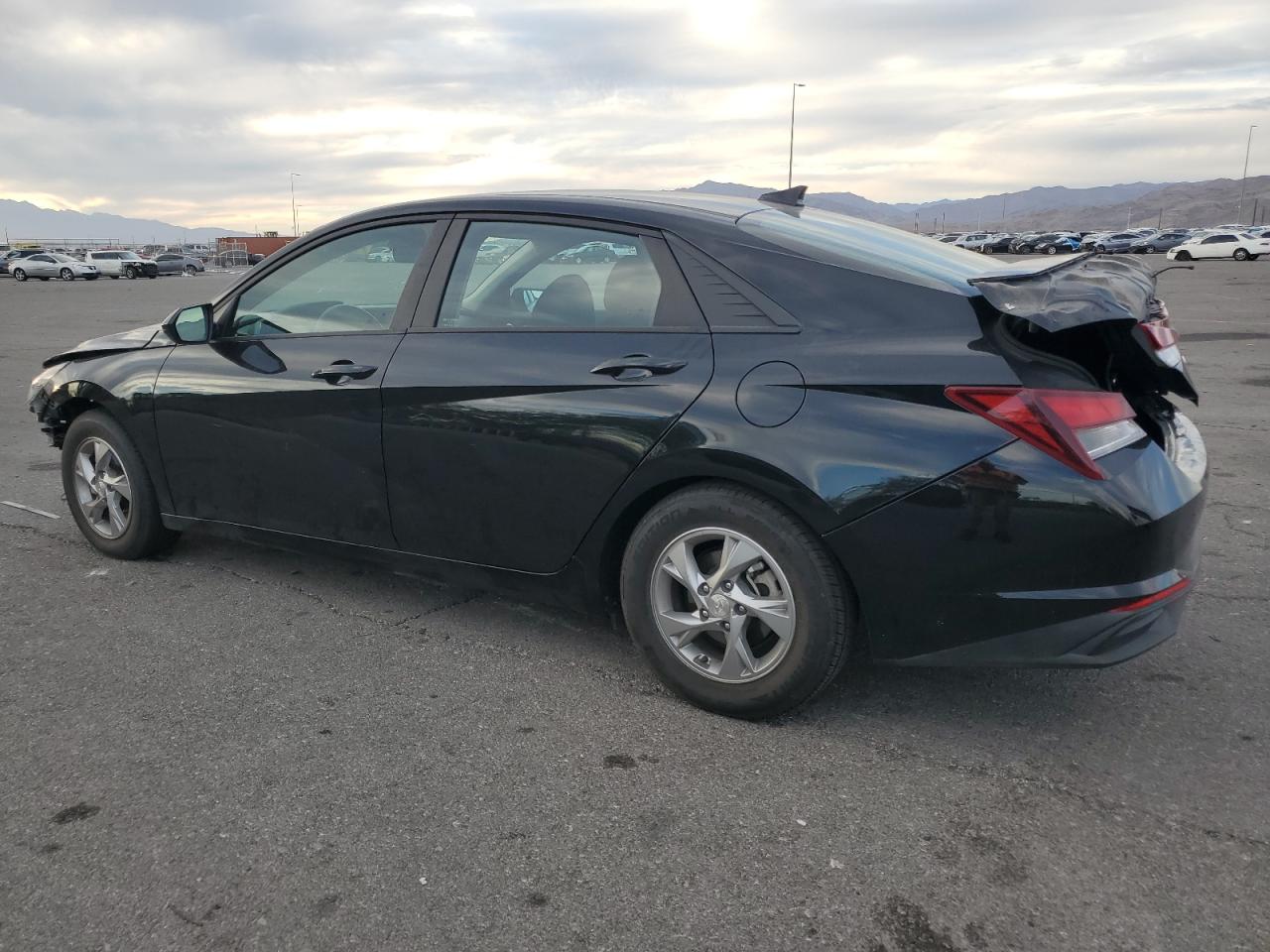 2021 Hyundai Elantra - Image 2