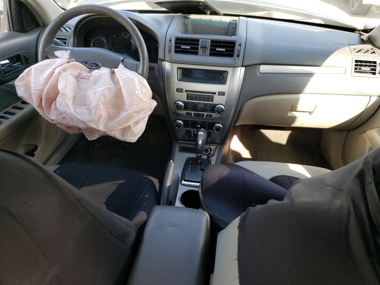 2010 Ford Fusion - Image 8