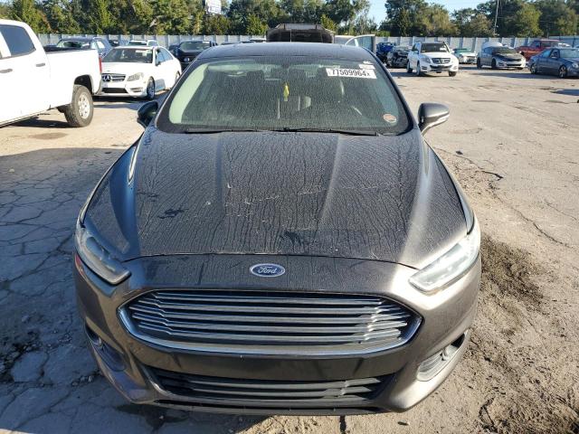 Седани FORD FUSION 2016 Сірий