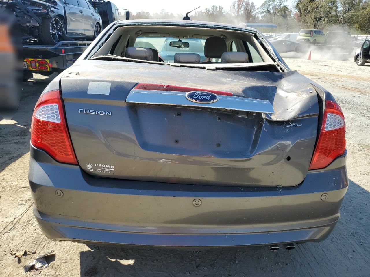 2010 Ford Fusion - Image 6
