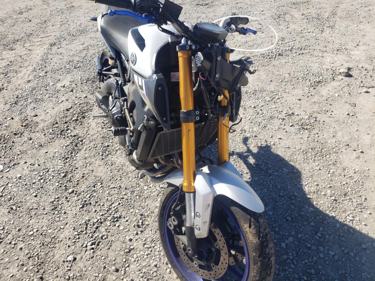 2015 Yamaha Fz09 VIN: JYARN33E3FA005838 Lot: 73690184