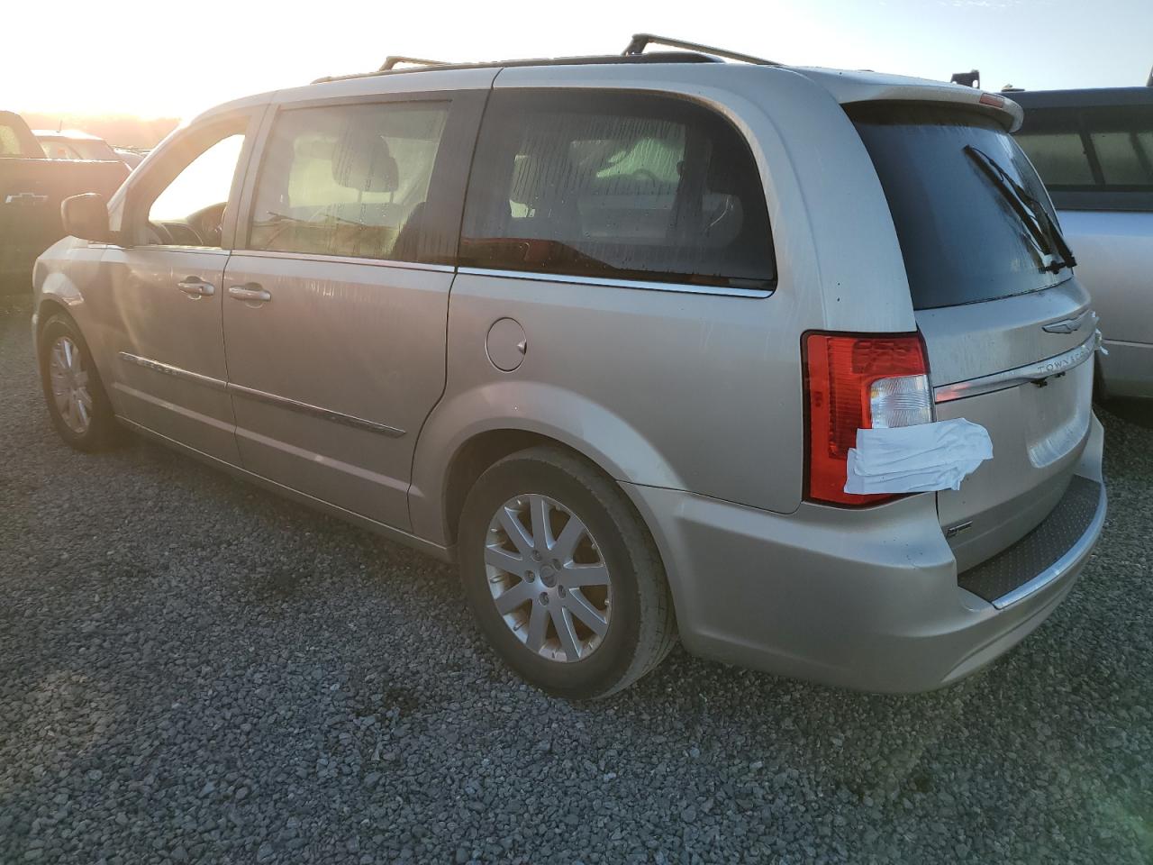 2014 Chrysler Town & Country - Image 2