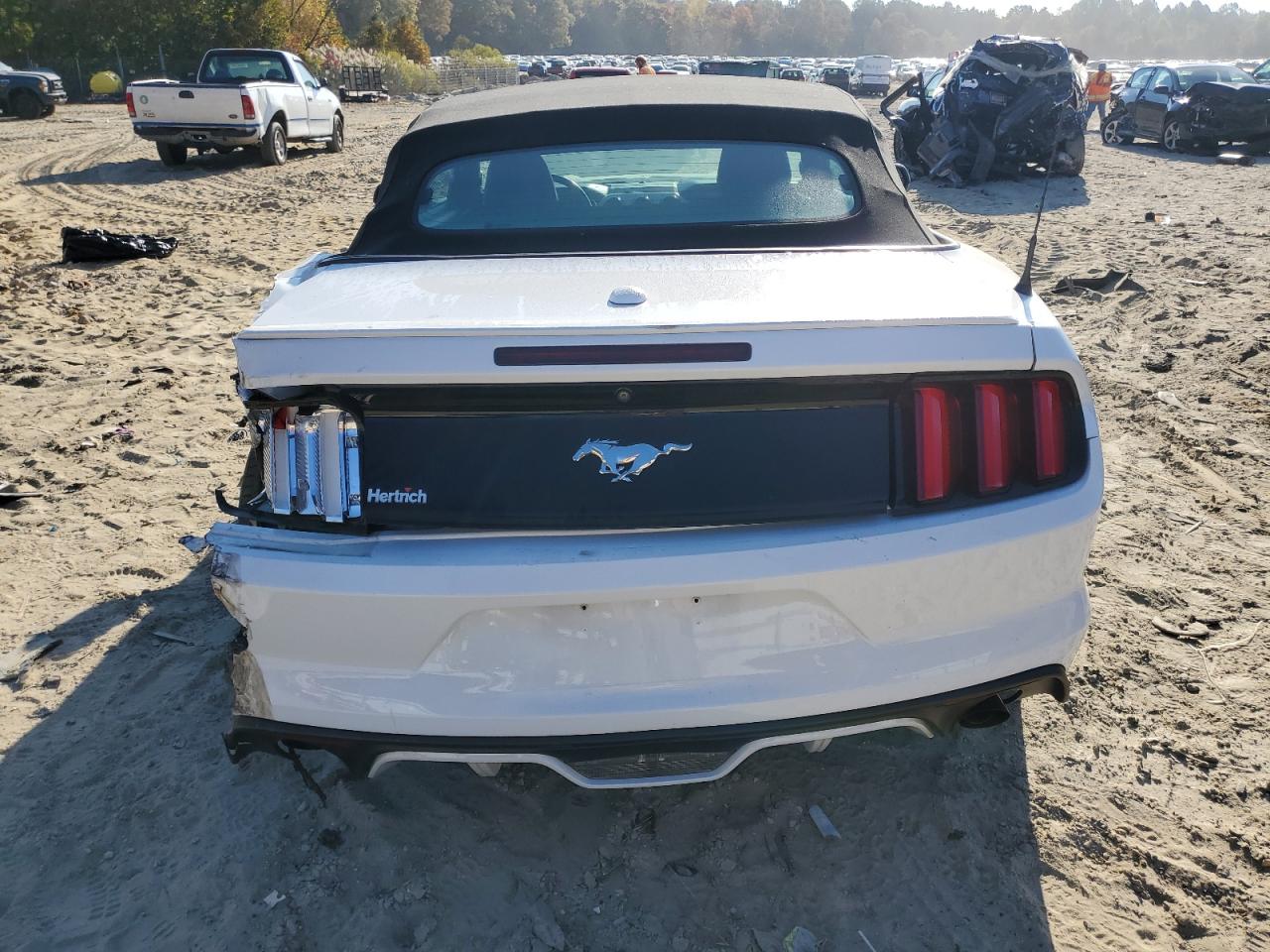 2015 Ford Mustang VIN: 1FATP8UH9F5419232 Lot: 76690904