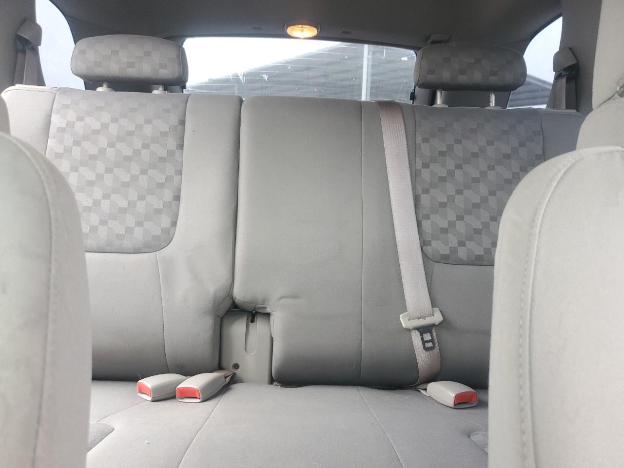 2009 Chevrolet Equinox - Image 10
