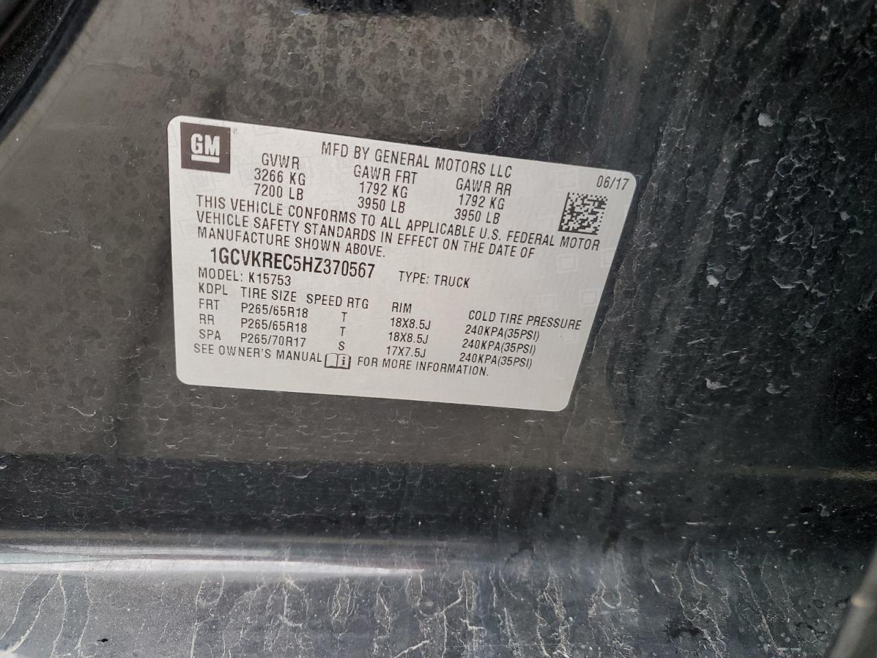 2017 Chevrolet Silverado - Image 13