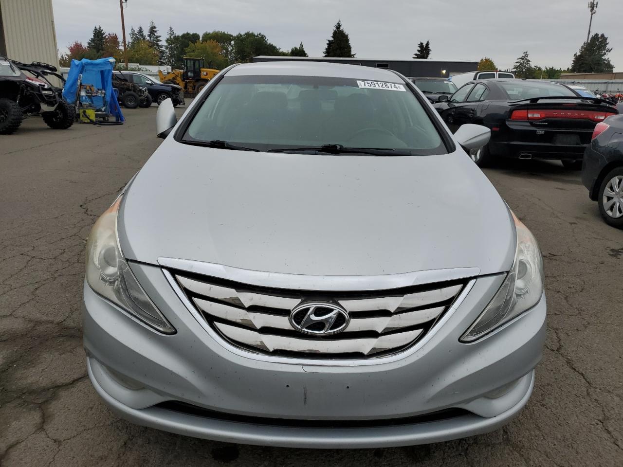 2011 Hyundai Sonata - Image 5