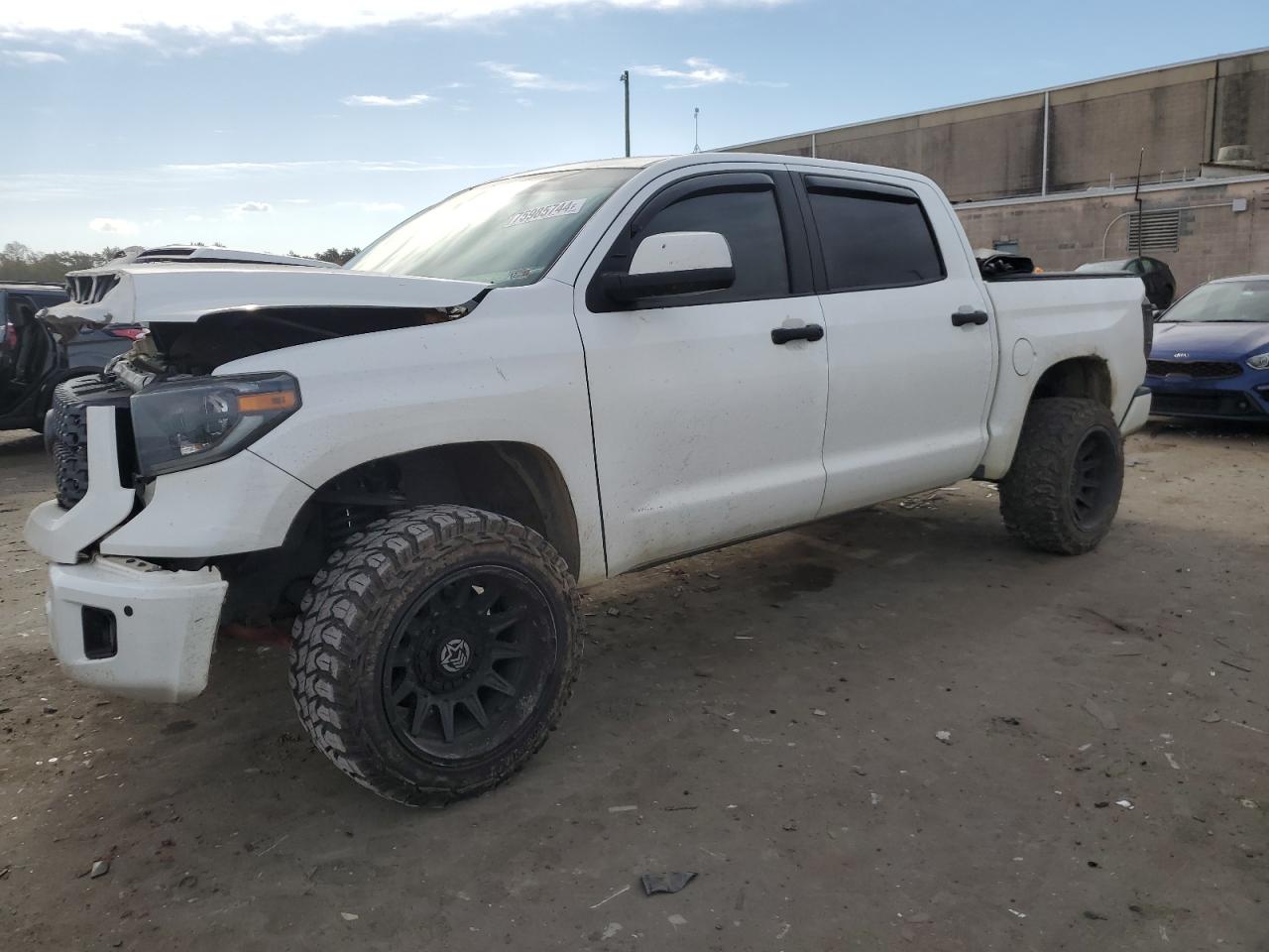 2020 Toyota Tundra Crewmax Sr5 VIN: 5TFDY5F1XLX939157 Lot: 75985744