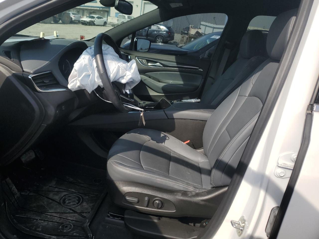 2022 Buick Enclave - Image 7