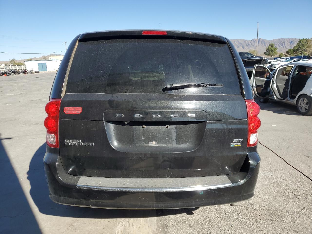 VIN 2C4RDGCGXHR847767 2017 DODGE CARAVAN no.6