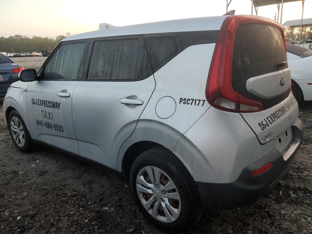 2021 Kia Soul - Image 2