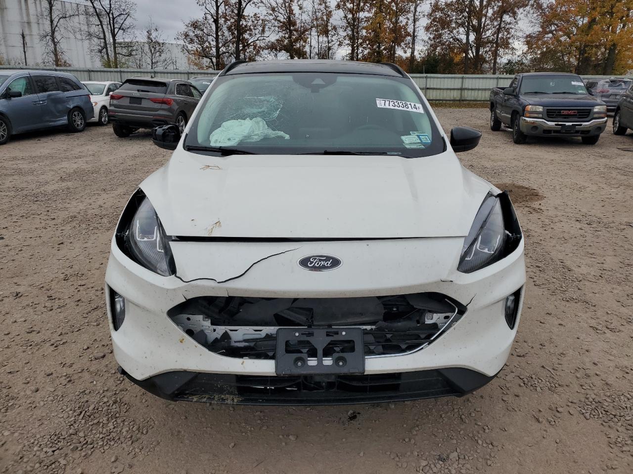 2022 Ford Escape - Image 5