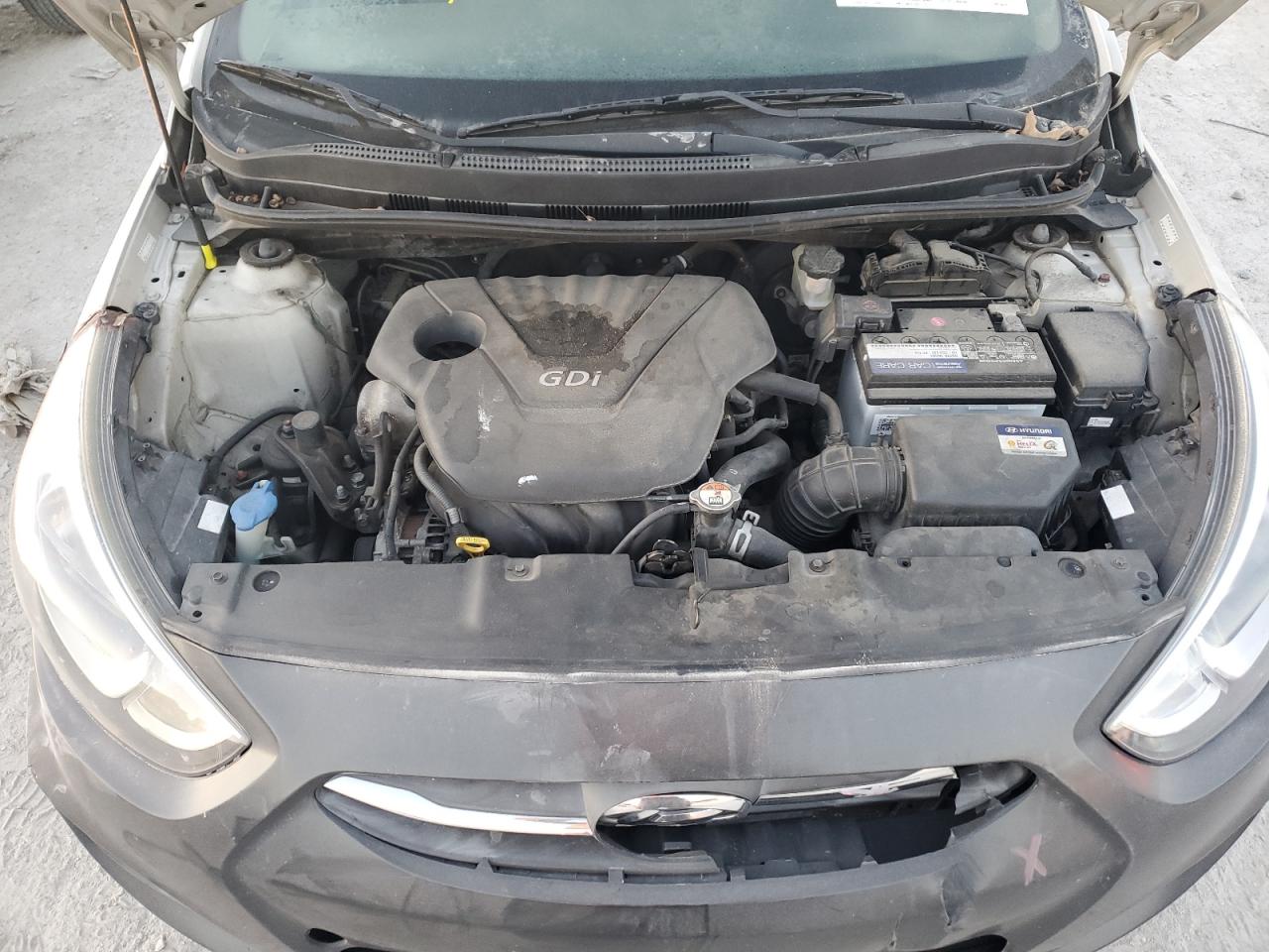 2016 Hyundai Accent - Image 11