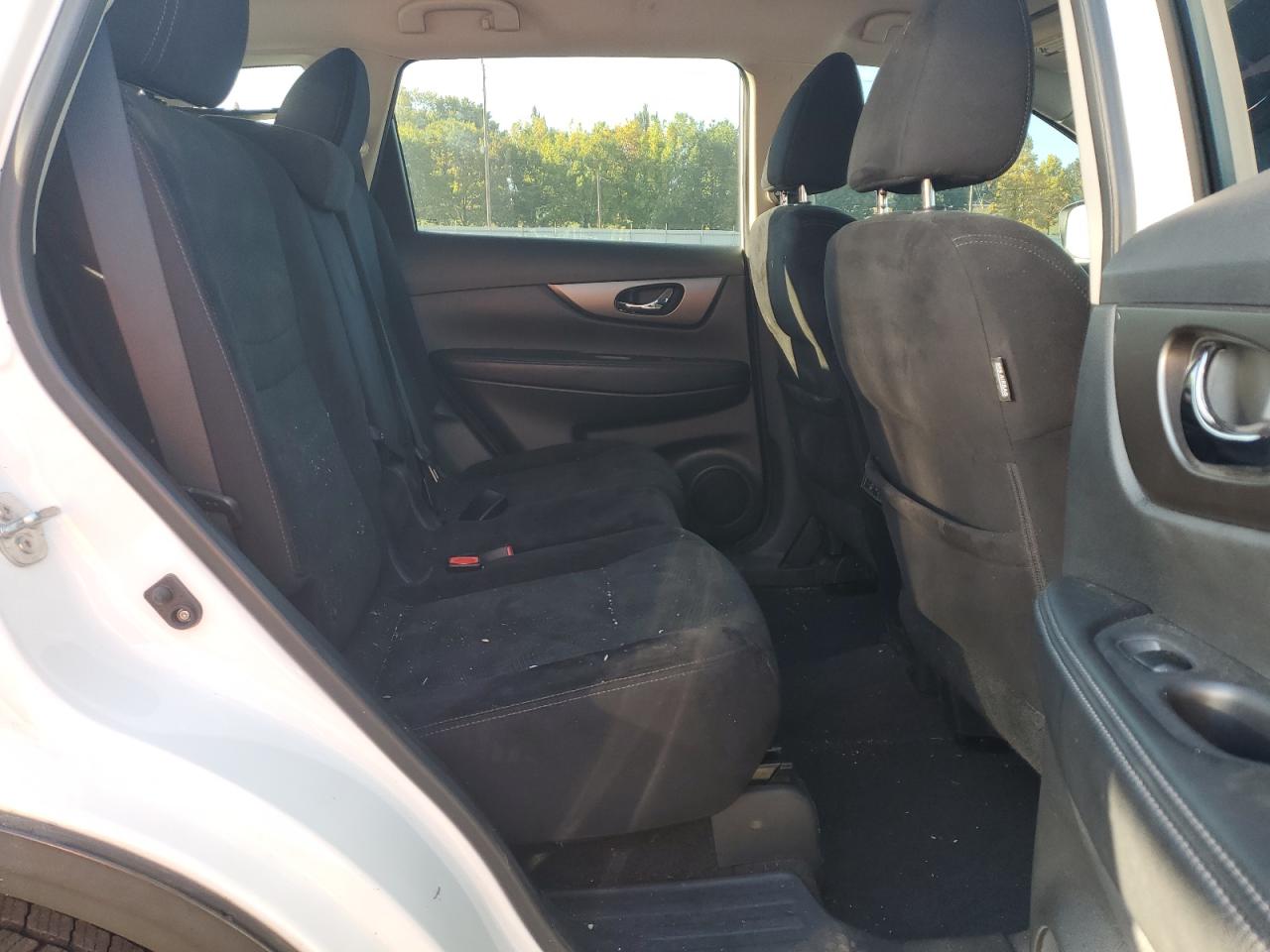 2014 Nissan Rogue - Image 10