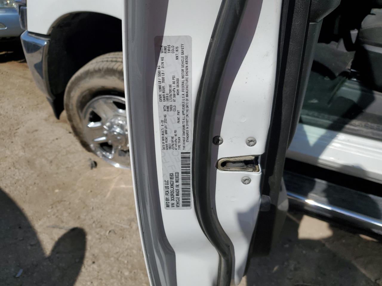2022 RAM 3500 - Image 12