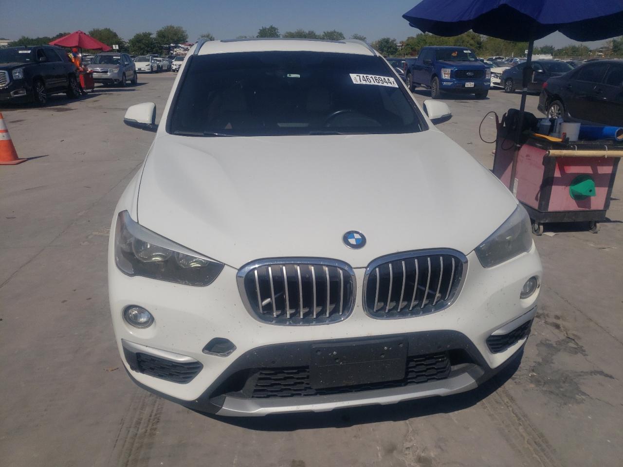 VIN WBXHT3Z38J4A66093 2018 BMW X1 no.5