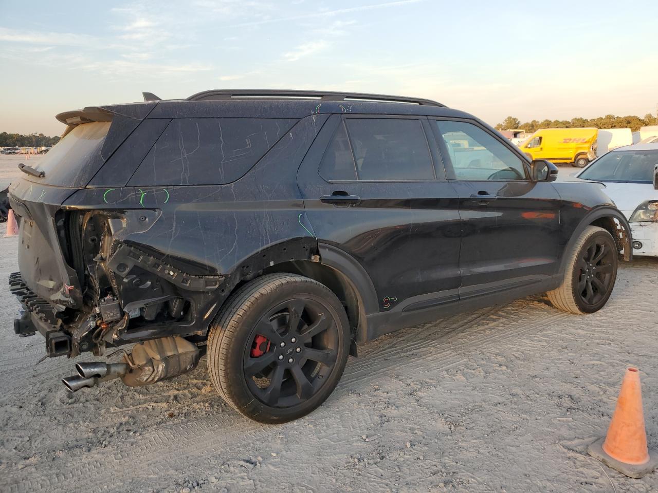 2021 Ford Explorer - Image 3