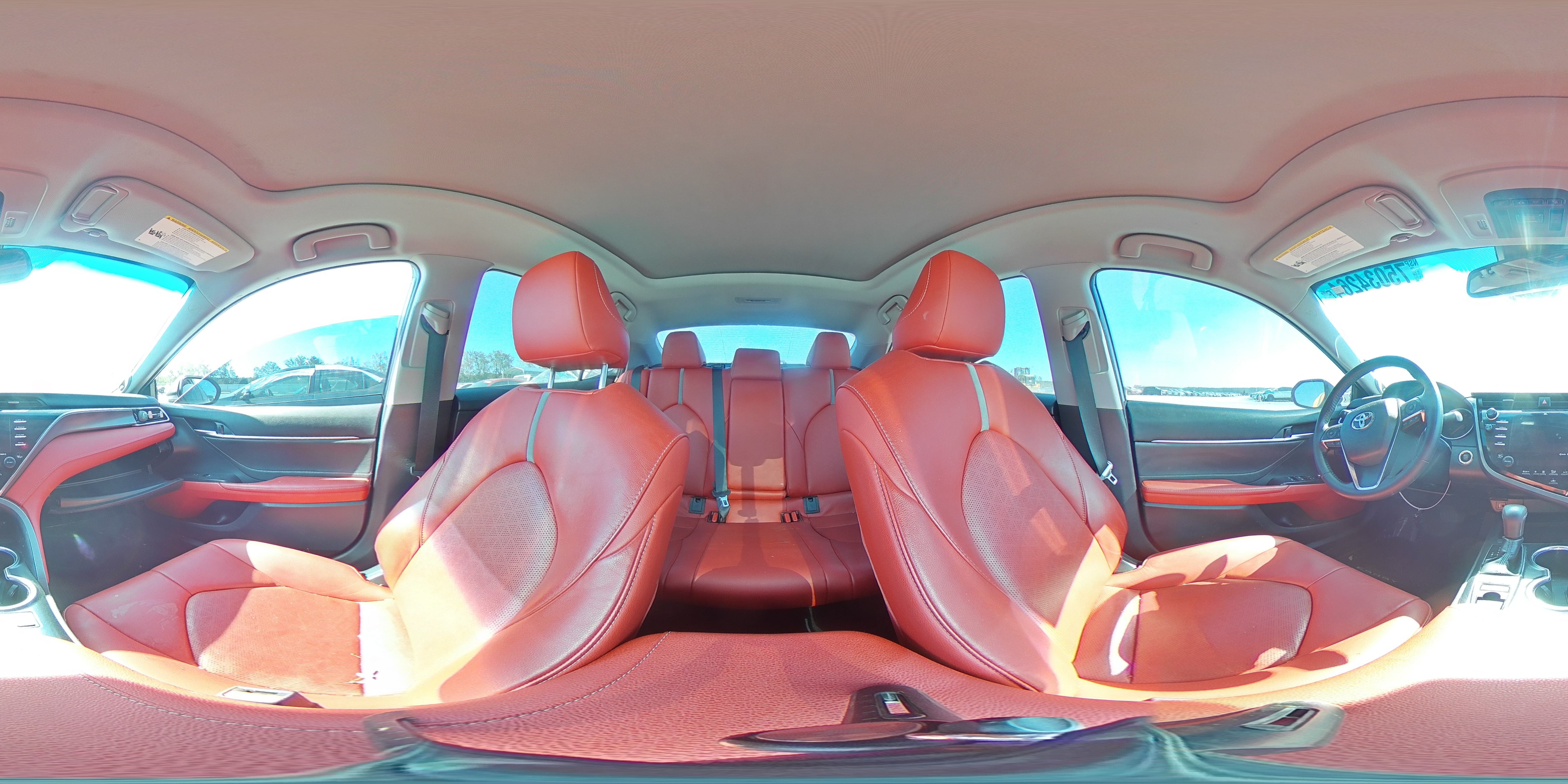 2018 Toyota Camry - Image 12