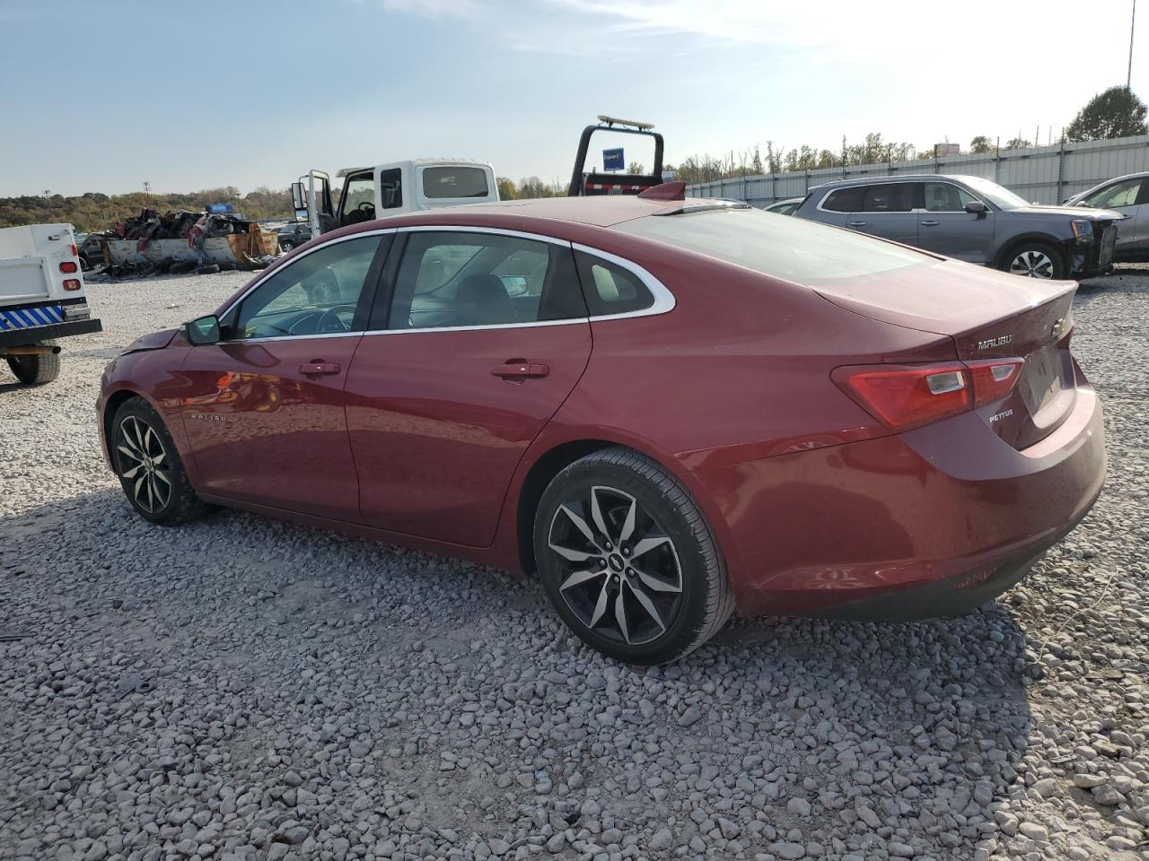 2018 Chevrolet Malibu - Image 2