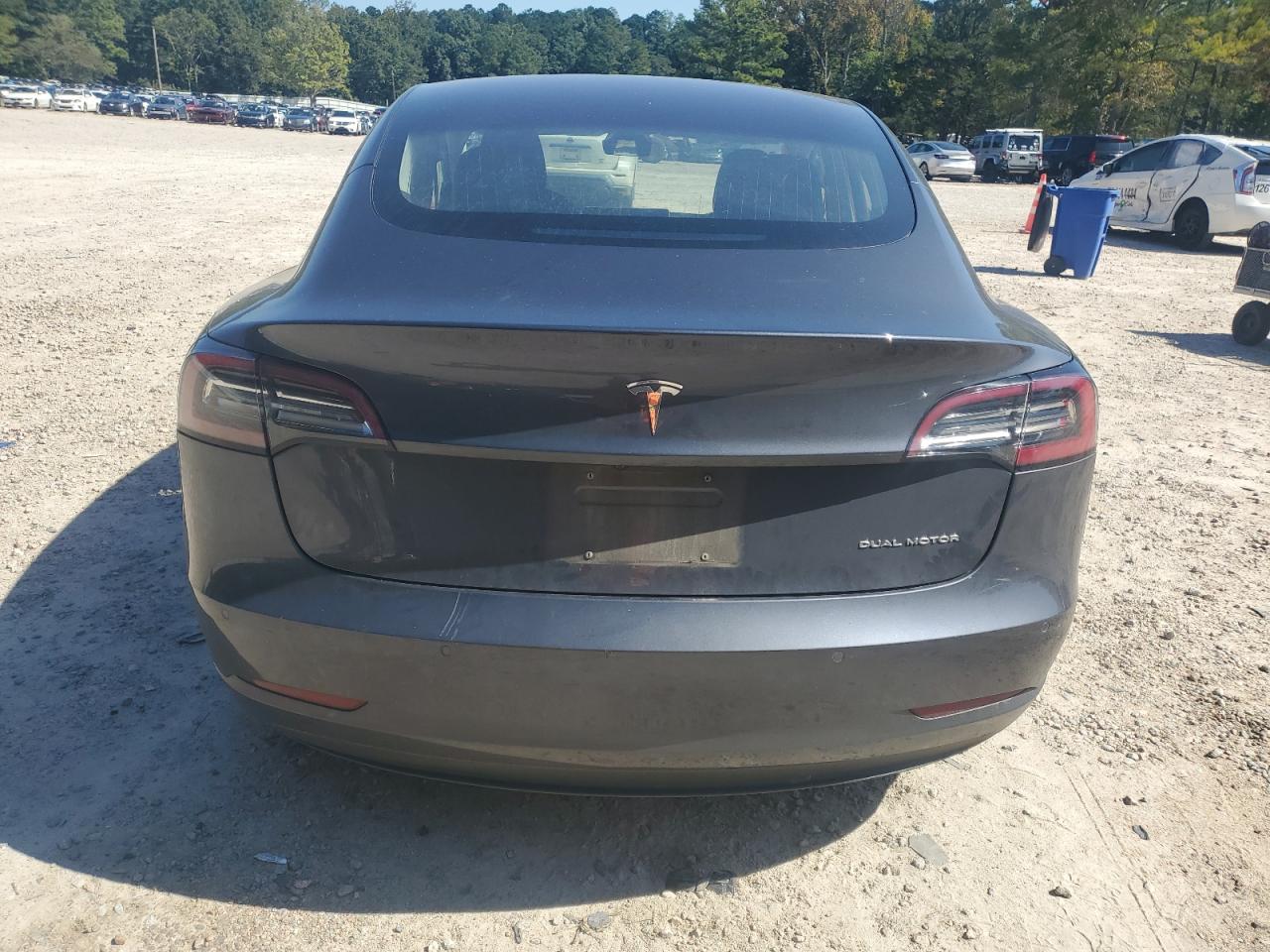 5YJ3E1EB2JF145395 2018 Tesla Model 3