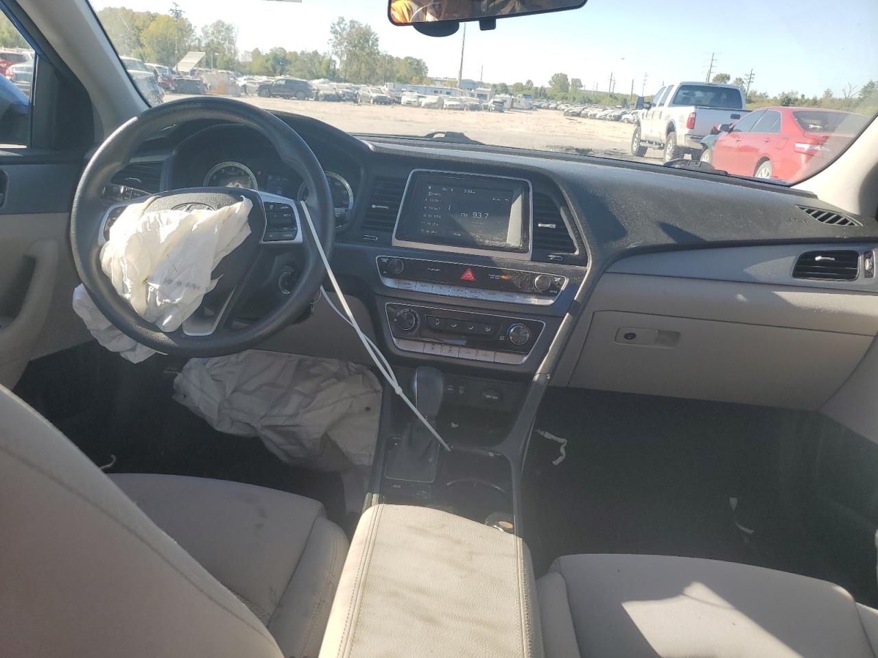 5NPE24AF7KH755078 2019 Hyundai Sonata Se