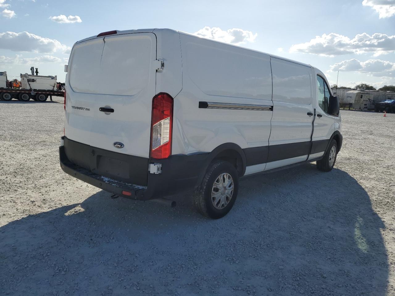 2021 Ford Transit - Image 3
