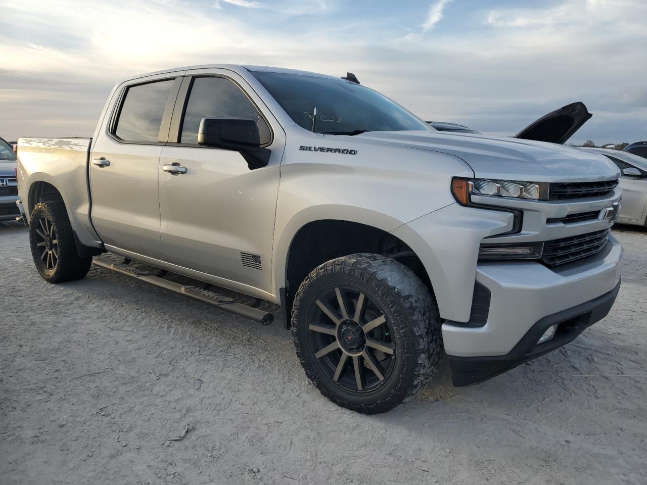 2020 Chevrolet Silverado - Image 4