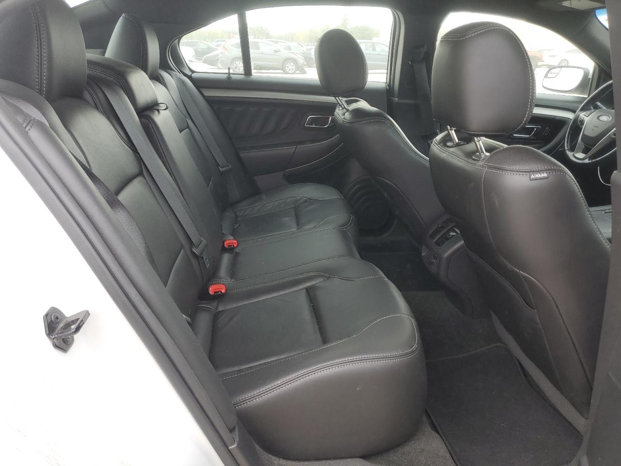 2013 Ford Taurus - Image 10